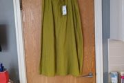 Primark  Avocado  Green Skirt.   S.M - 12-14.   B.N.W.T.