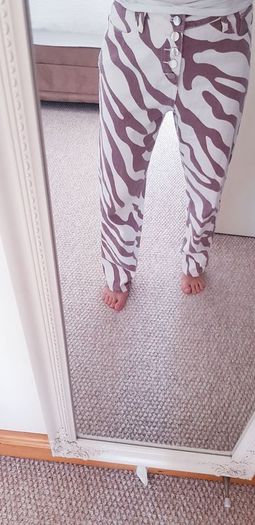 Shein Zebra Pattern Jeans - Size 10