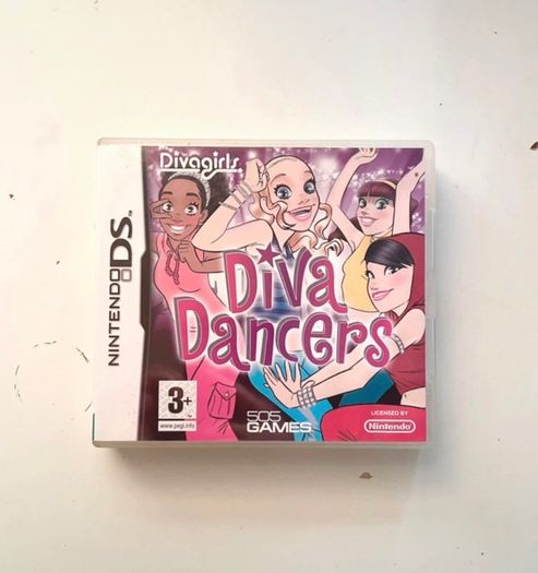 DS Diva Dancers game WITH CASE