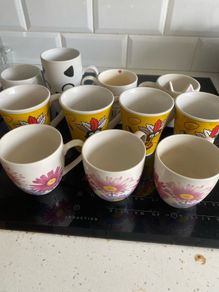 free tea /coffee mugs cups