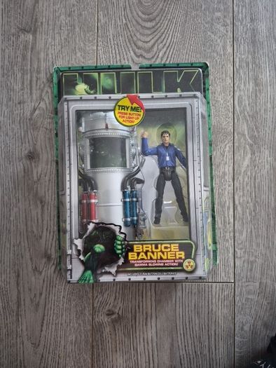 incredible hulk figures
