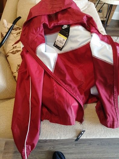 Nike Women Runner jacket BNWT
