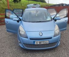 2010 Renault Grand Scenic