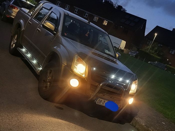 isuzu dmax
