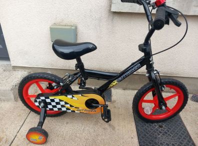 Kids outrider bike size 14 inch wheels