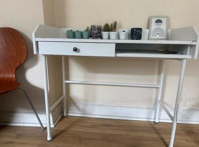 White Desk