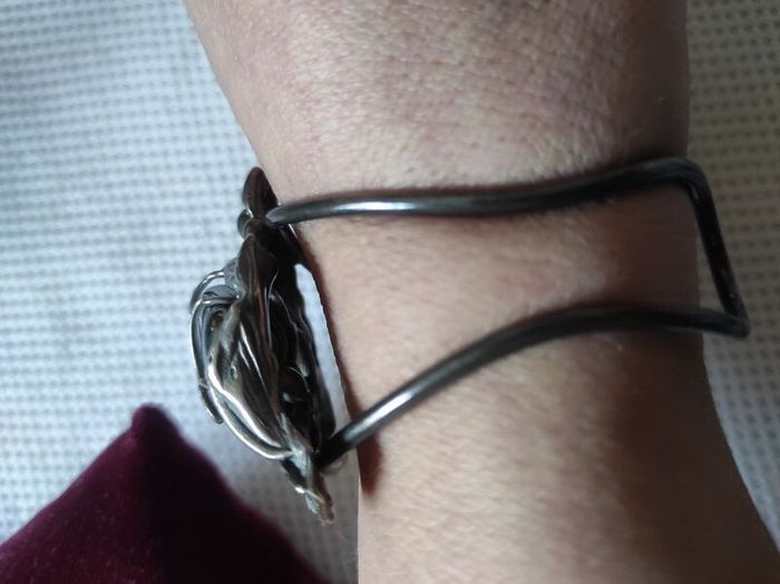 Cuff bangle