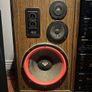 Cerwin Vega AT-12 floor standing speakers Image 3