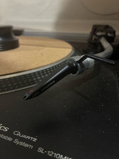 Technics 1210 MK2