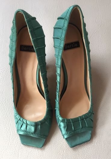 Ladies Bertie shoes