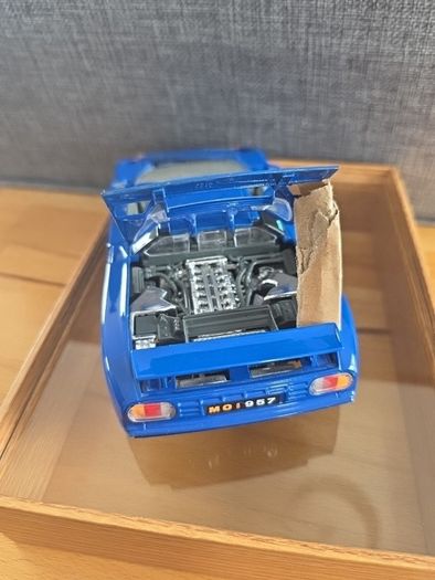 Vintage Bburago Bugatti EB 110 (1991) Blue Diecast Model Car 1/24,