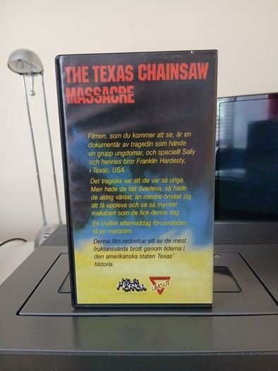 The Texas Chainsaw Massacre 1974 Film. English With Subtitles (Rare Scope Version) Letterbox Black Bars.