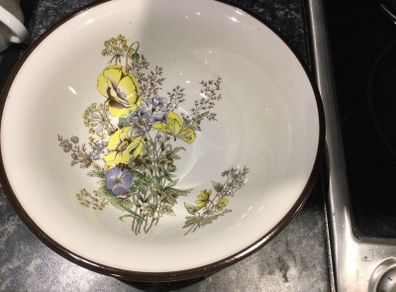 Arklow pottery bowl