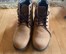 GEOX men's boots EU size 41- almost new used only once or twice