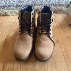 GEOX men's boots EU size 41- almost new used only once or twice