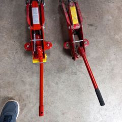 Hydraulic car jacks