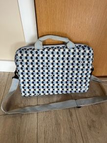 Roxy laptop  bag . Size 13-14. Great condition
