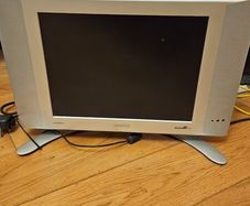 Philips 15PF9936/12 15" LCD TV - Y2K Retro Style, Tested & Working with Remote