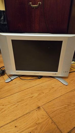 Philip's 15" television