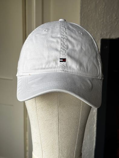 Tommy Hilfiger white cap  One size