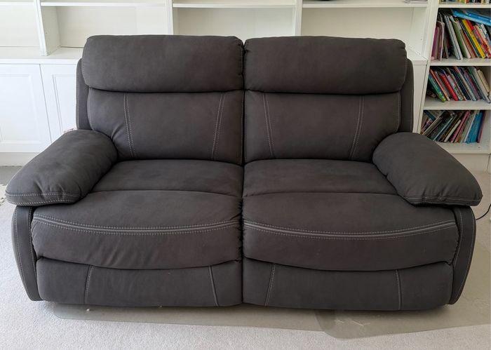 Electric recliner sofa