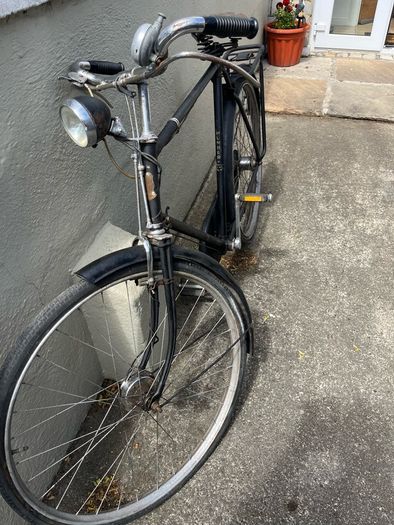 1930s humber men's bike push button bell. Brooks saddle. 3 speed  Gears