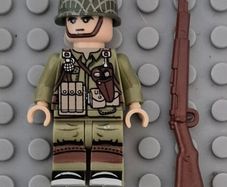 Lego compatible, military figures, American infantry. 15 figures plus rifles.