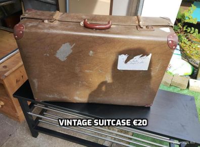Vintage Suitcase (25129)