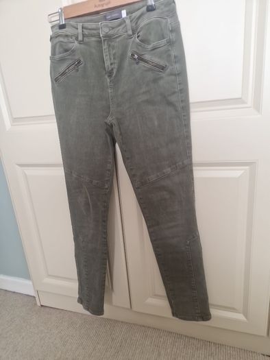 Mint Velvet Khaki jeans.