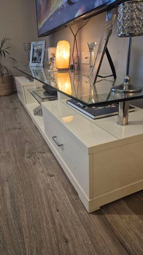 tv unit