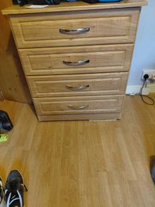 Chest of drawers