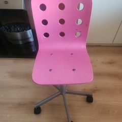 Kids swivel chair