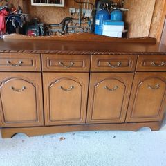 Mahogony sideboard