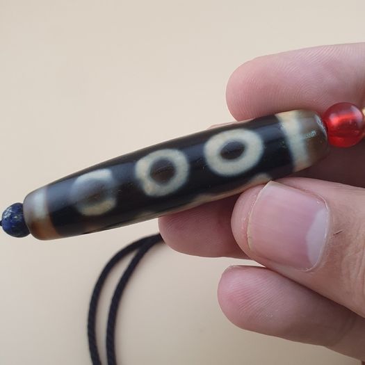 Vintage 5 Eyes Agate Bead Amulet pendant Necklace