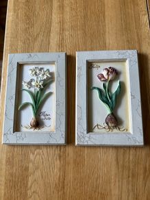 Pottery tile flowers