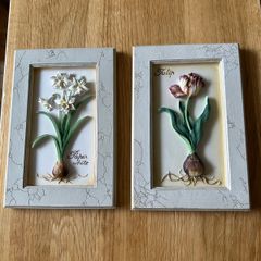 Pottery tile flowers
