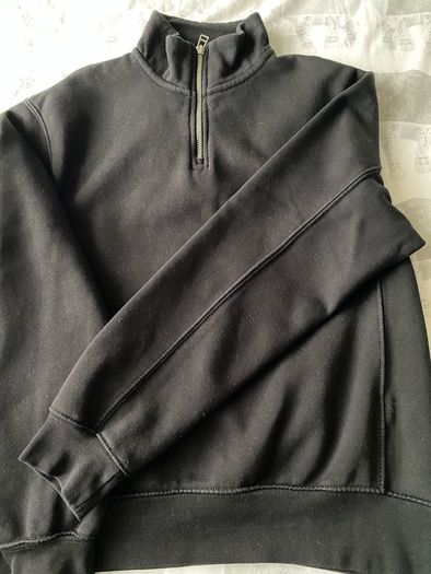 Zara 1/4 zip black sweatshirt