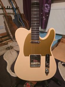 Sire T7 Vintage White.