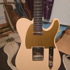 Sire T7 Vintage White.