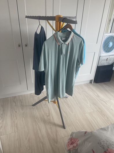 Hangaway Clothes Hanger