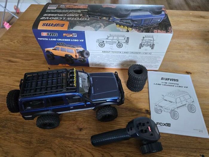 FMS Toyota Land Cruiser LC80 v2