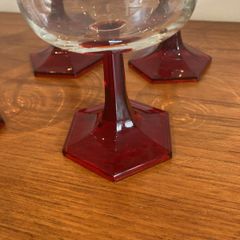 Luminarc Vintage Mid Century Hexagonal Red Stemmed Glasses ( 4 ) plus Free Water Jug