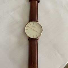 Daniel Wellington watch.