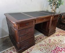 partners desk