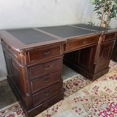 partners desk