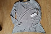 BNWT - Size: Age 6 years - LOGO Littles by Lori Goldstein - Asymmetric Top