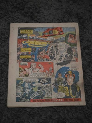 2000ad prog 2 1st appearance of Judge Dredd