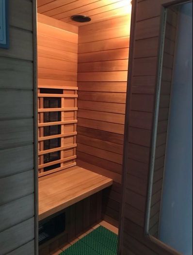Medicos Infared Sauna - 3 Person