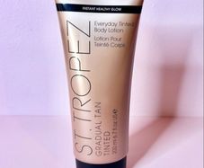St. Tropez Tinted Body Lotion (New)
