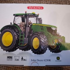 Wiking John Deere 6250R 1/32 Scale Model